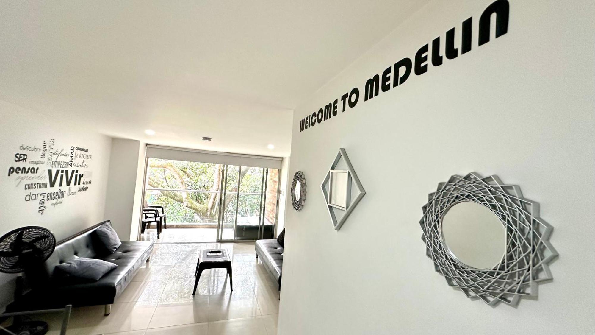 Apto Moderno En Laureles Меделин Екстериор снимка