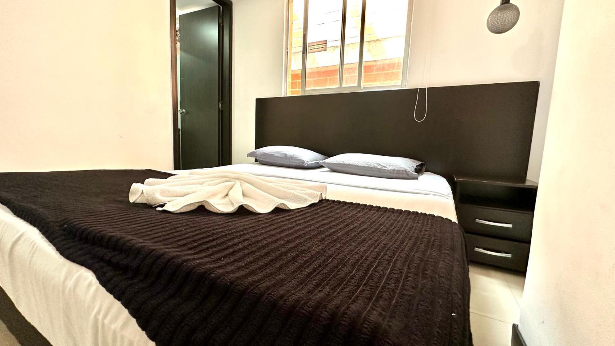 Apto Moderno En Laureles Меделин Екстериор снимка