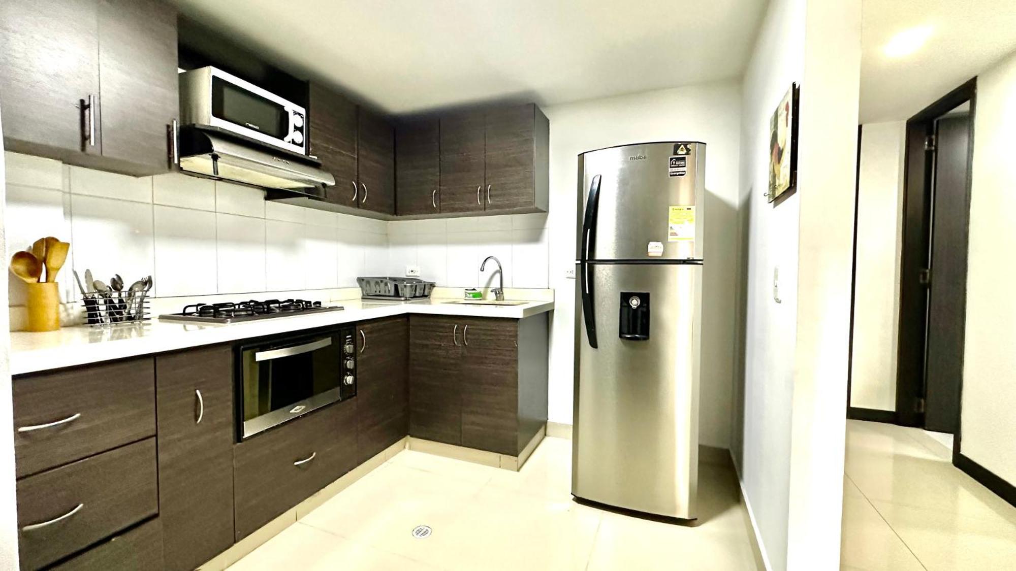 Apto Moderno En Laureles Меделин Екстериор снимка