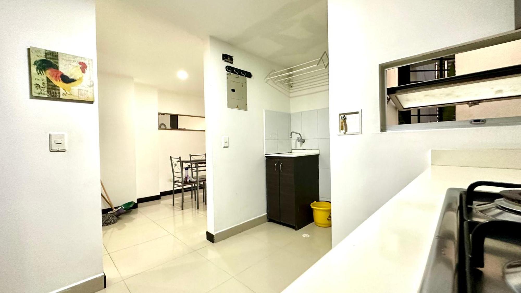 Apto Moderno En Laureles Меделин Екстериор снимка