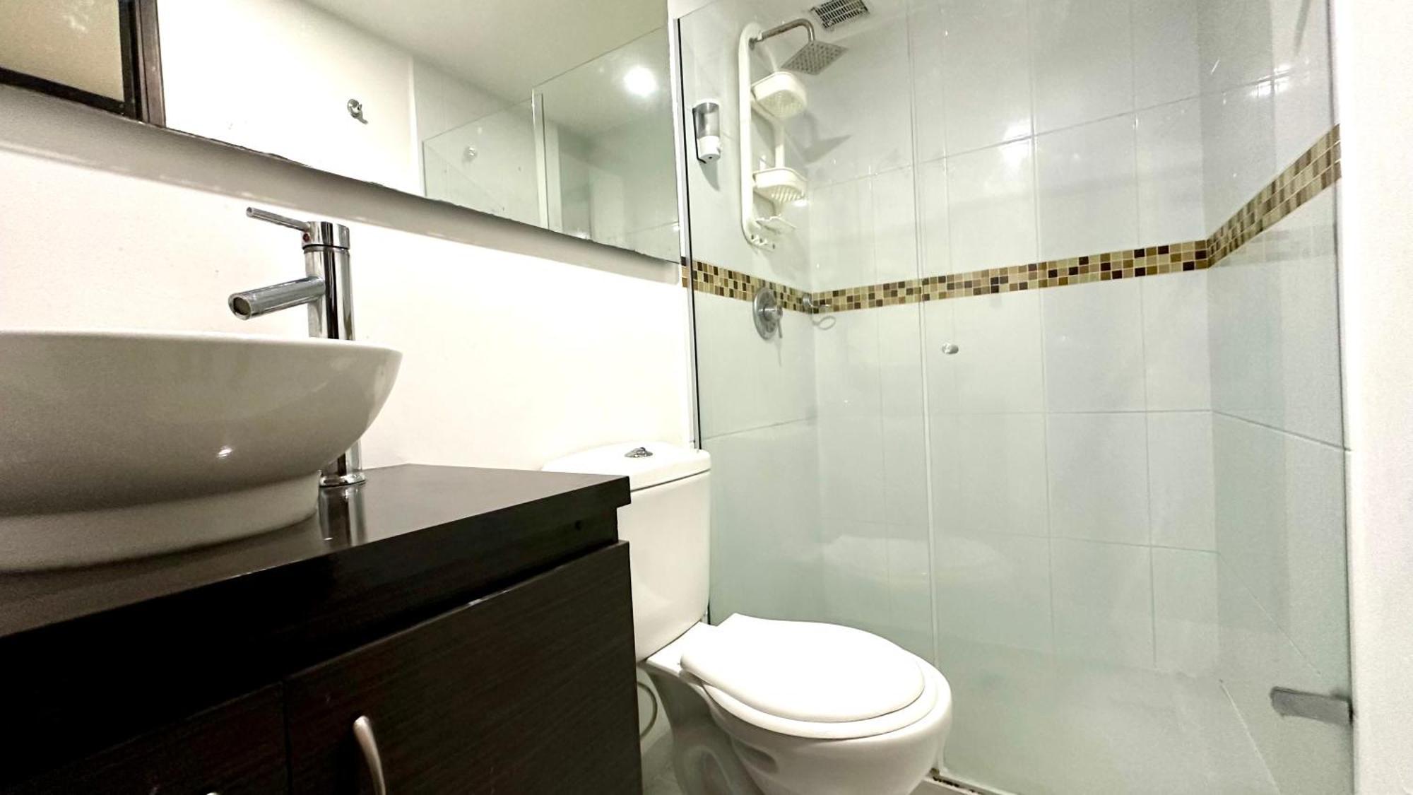 Apto Moderno En Laureles Меделин Екстериор снимка