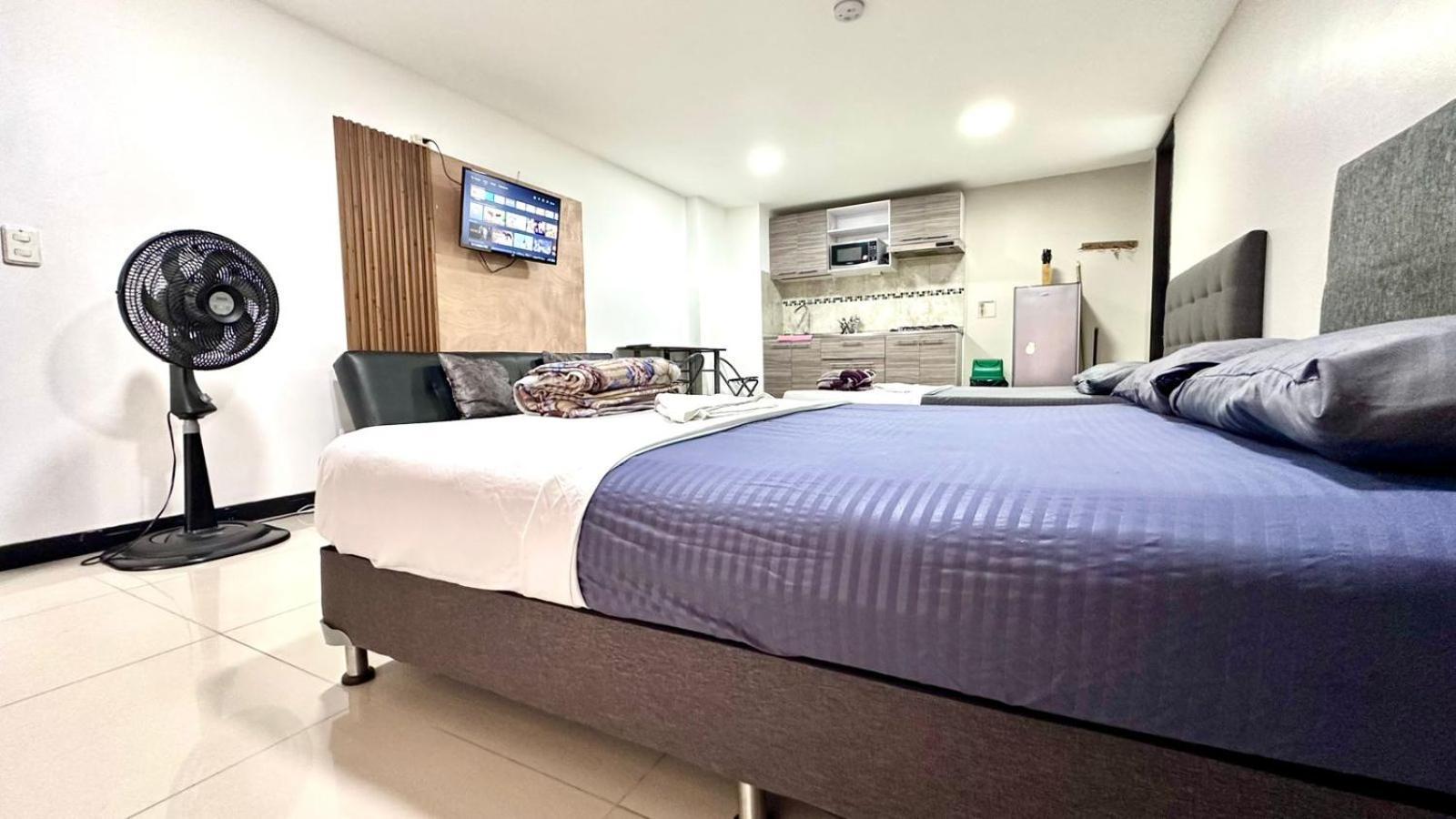 Apto Moderno En Laureles Меделин Екстериор снимка