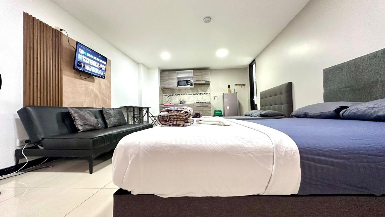 Apto Moderno En Laureles Меделин Екстериор снимка