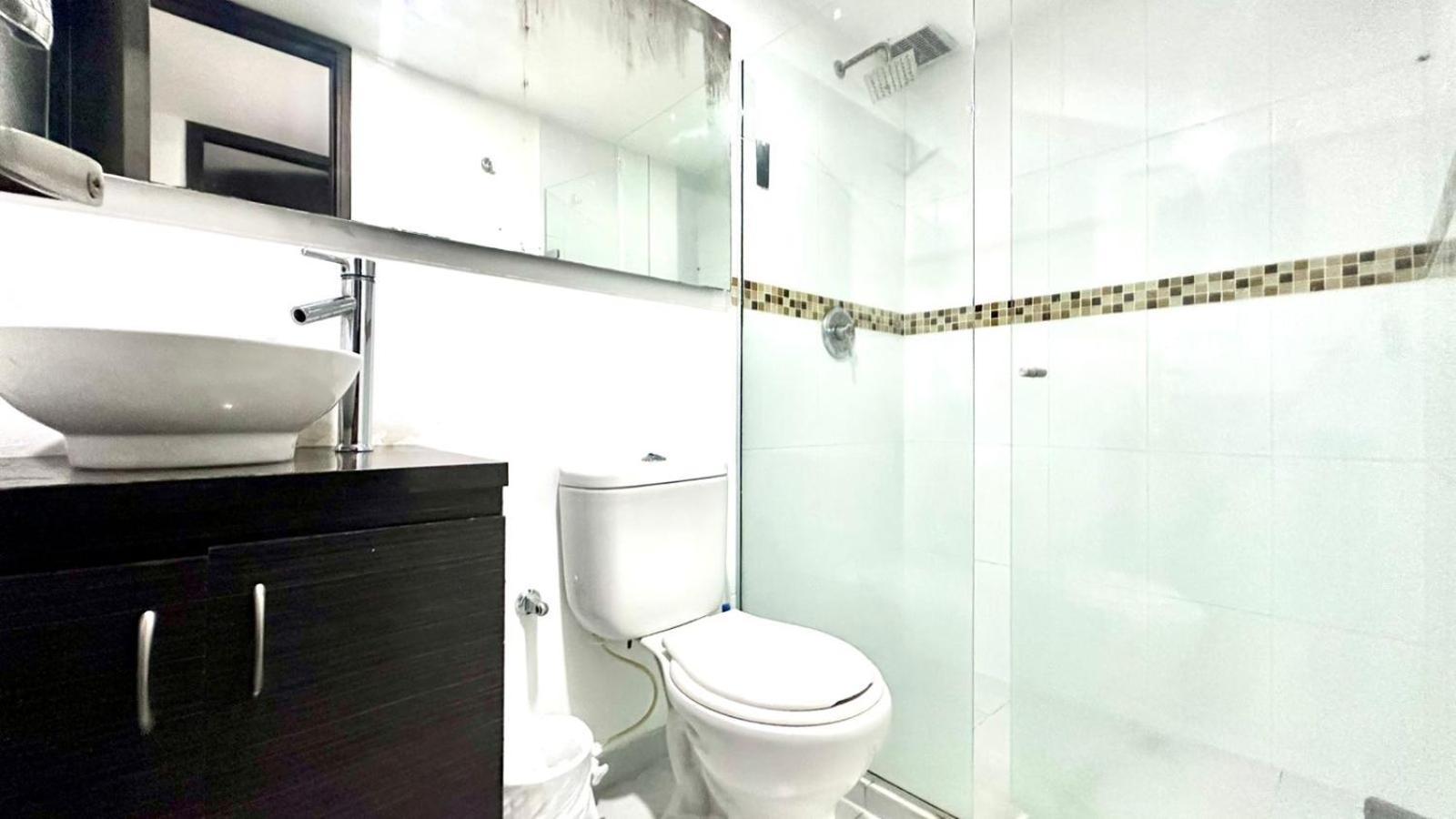 Apto Moderno En Laureles Меделин Екстериор снимка