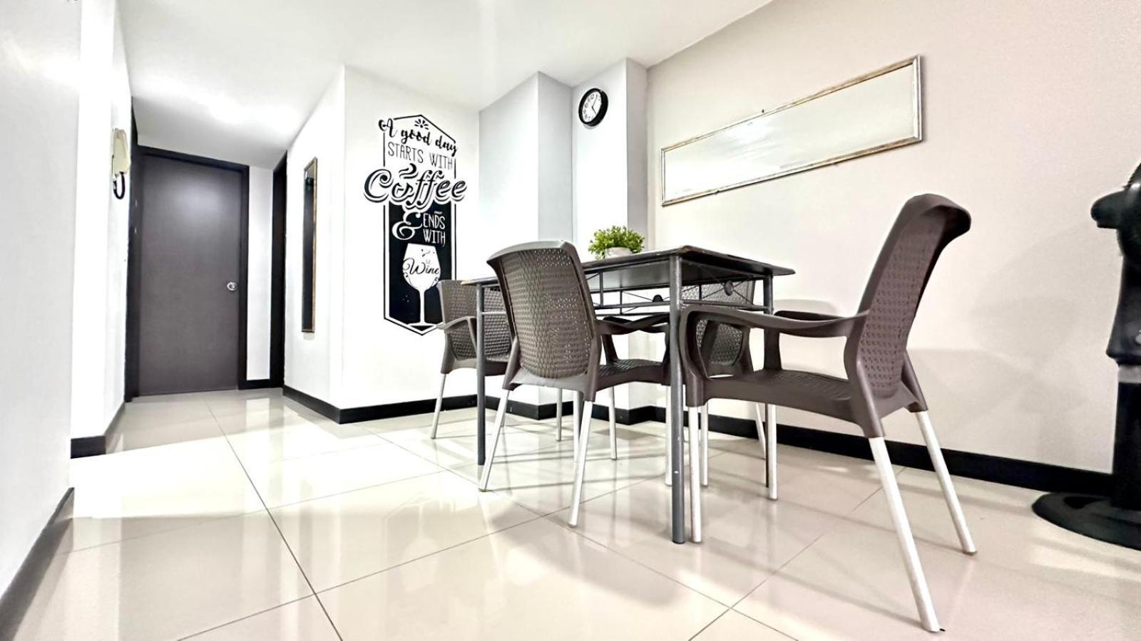 Apto Moderno En Laureles Меделин Екстериор снимка